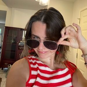 Meet your Posher, Summer